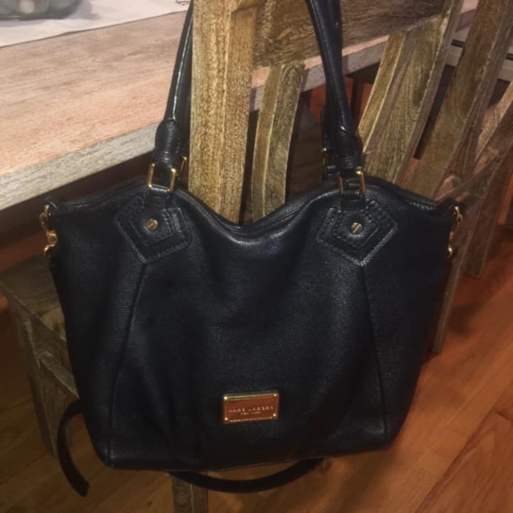 Marc Jacobs genuine leather purse